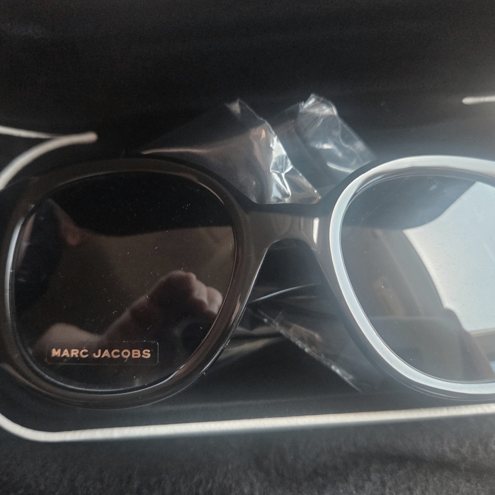 Marc Jacobs Black Sunglasses New
